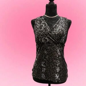 🌹White House Black Market Shimmering Black Velvet top